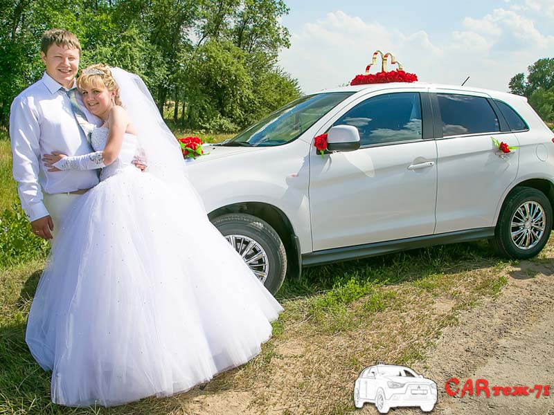 Уважаемые Ольга и Роман. Свадебные автомобили в городе Новомосковск сердечно поздравляют вас с созданием семьи. Желаем Вам счасть, здоровья и долгих лет жизни вместе.